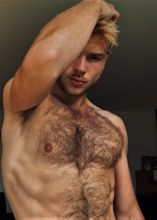 scoobydudeguy:Hot young Otter 