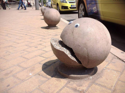 wilwheaton: archiemcphee:  With everything that’s going on in the world right now, googly eyes are more important than ever. The seemingly benign act of eyebombing, like these outstanding works by Bulgarian eyebomber Vanyu Krastev of Eyebombing Bulgaria,