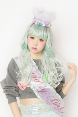 japanesefashioninferno:  Promo for WELCOME TO THE CANDY LAND ～AMO