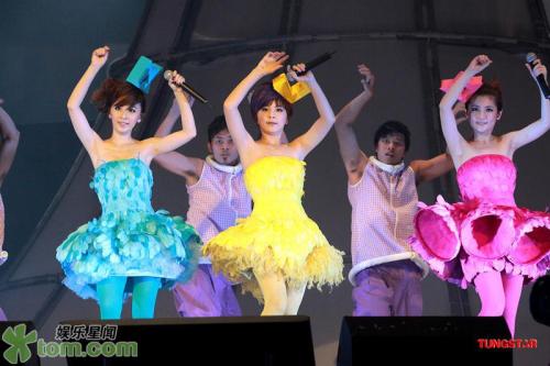 Taiwanese girl group S.H.E