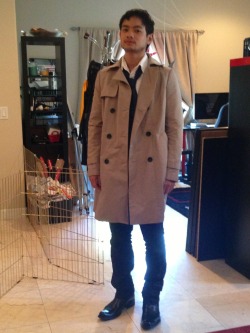 dude-wheresmypie:  Osric Chau dressed as Castiel. We win. 