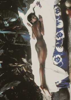 pocmodels:Naomi Campbell by Peter Lindbergh for Harper’s Bazaar