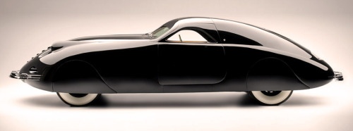 carsthatnevermadeit:  Phantom Corsair, 1938.Â Designed by Rust Heinz of the H. J. Heinz family and Maurice Schwartz of the Bohman & Schwartz coachbuilding company in Pasadena, California. The Corsair is maybe the ultimate example of retro-futurism.