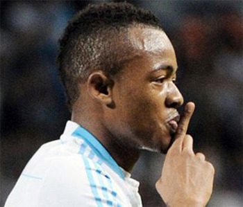 ultrasexyniggas:  Jordan Ayew — Striker for Olympique de Marseille Football Club (France) and also part of the Ghana National Football (Soccer) Team … Check him out in this snippet from the #WorldCup in a match against Portugal… The brotha is packing