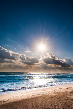 plasmatics-life:  Winter Sea | by: { Shozo Kudo} 