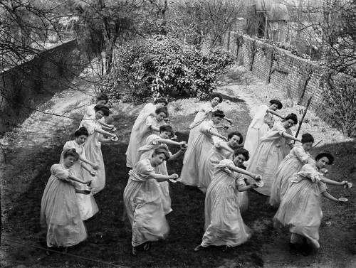 Castlebar High School for Girls⁣, 1908⁣. Nudes & Noises