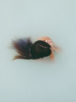 ▼