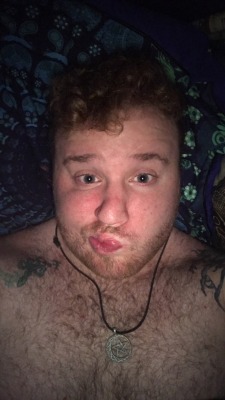 legacy-and-ploy:Hair a mess shirtless bedtime selfies cuz reasons