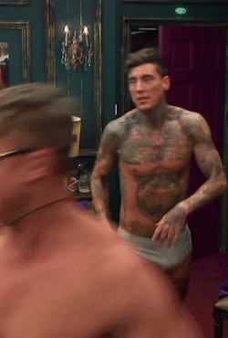 famousmaleexposed:  Uk Celebrity Big Brother’s   Jeremy McConnell!