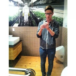 andy–d:  Zinburger BR selfie #gay #gayboy #food #tgif 