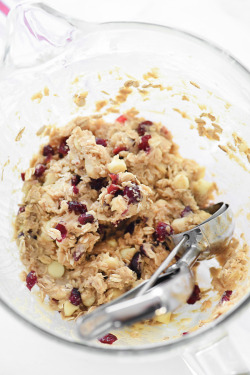 foodffs:  Cranberry White Chocolate Chip and Macadamia Nut Cookies