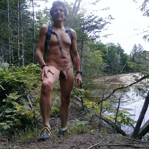 timoty1:  Hiking day.Thank you very much for your submission!!!You look great! I love to hiki nude, Unfortunately it is not possible where I live, i wish to be where you madre the pic…..