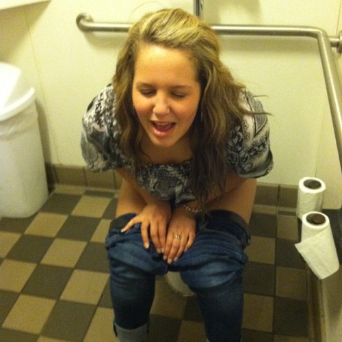 dimitrivegas:  Pooping