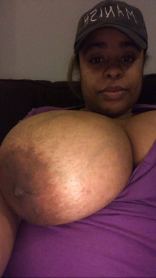 internethoes3:  Some big titties for your page