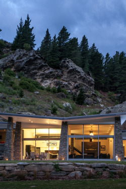 homeadverts:  Villa in the rocks // homeadverts