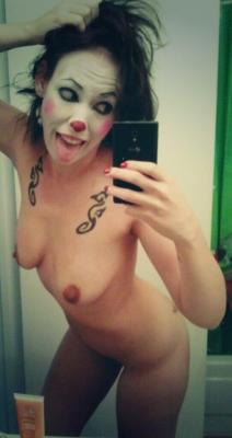 kitziklown:  Half clown, half human! 