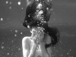 britneybiohazard:  Drown me.