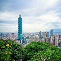 chenjack:  #台北101 #Taipei101 #Taipei #Taiwan #Skyscraper