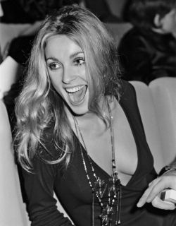 decadesfashion:Sharon Tate at the premiere of Rosemary’s Baby