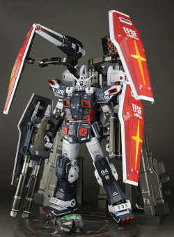 mechaddiction:MG 1/100 Full Armor Gundam [Thunderbolt] + Weapon