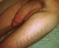 dickratingservice:  Rating 8 Bi / 9in / na This cock is huge!