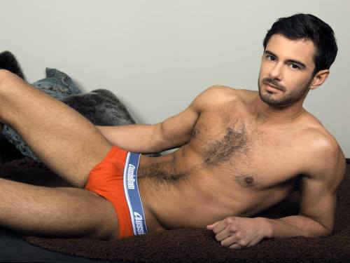 hotmales-n-stuff:  follow Hot Males ‘n Stuff and my more work safe blog Tissy’s Stuff