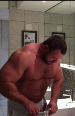 fhabhotdamncobs: thickbear475: SARGE~!   W♂♂F     (WARNING!