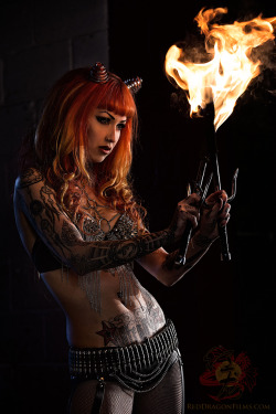 tits-tats-n-tutus:  Shelly d’Inferno ·  Shelly d’Inferno