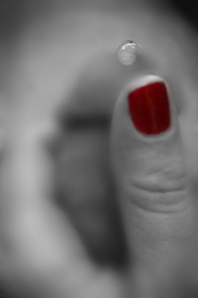 rrh90-2:Shades of red…….nails …..passion….oozes…Just