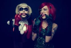 undephiniert:  Poison Ivy and Harley Quinn Models: Karinna Atlee