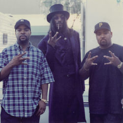 hiphopflow:  Ice Cube x Snoop Dogg x Mack 10