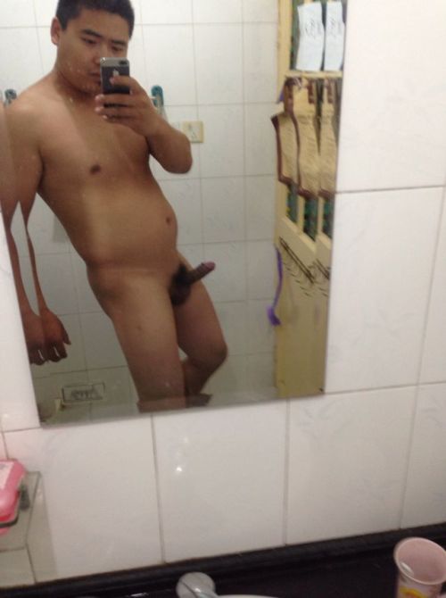 sfpanda918:  Nice cock