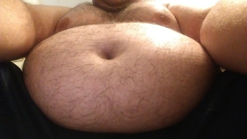 fatfoxinch:  Slowly growing larger.  Lovely proportions