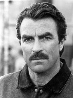 Maszületettbárány:  Tom Selleck (1945)