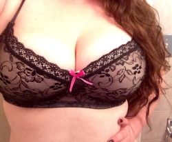 yourpersonalnurse:  Love new lingerie! Boobies!  I love it too!