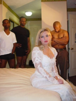 cuckoldsexstories:  time to consummate the marriage 