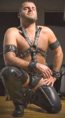 Follow my two hairy men blogs: http://sambrcln.tumblr.com http://hairysex.tumblr.com