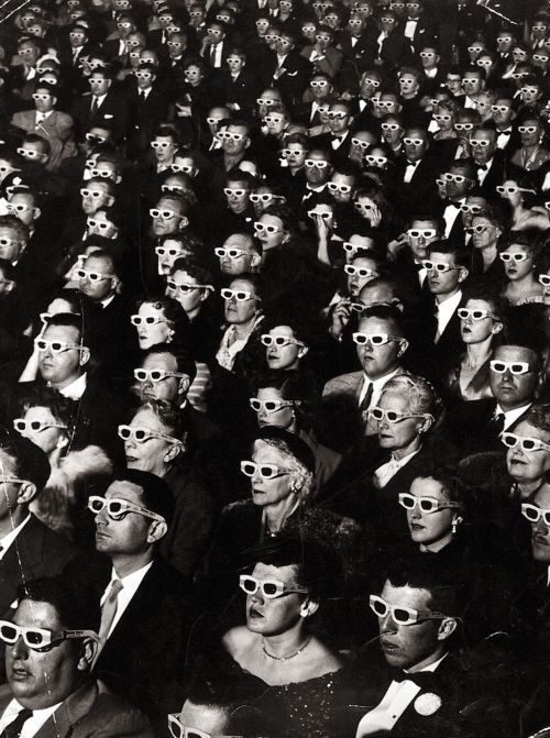 last-picture-show:Jay Eyerman, Audience watches Movie wearing