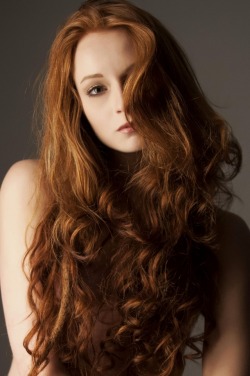 ginger-girls:  Ginger Girl    pale