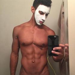 iamjayalexander:  Facials anyone? #mask @thebodyshop  (at Miami,