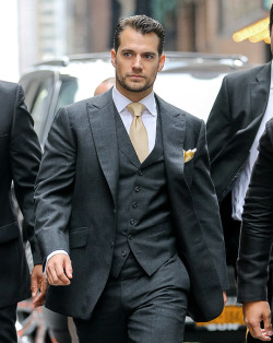 harleysquinn:    Henry Cavill attends the New York Premiere of