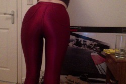 iloveyoulessthanpunk:  Hi I got disco pants so I took a picture