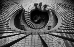 Geometric elegance (winding staircase at Embarcadero Center,