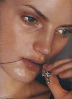 saloandseverine:  W November 1995, Flawless Guinevere van Seenus