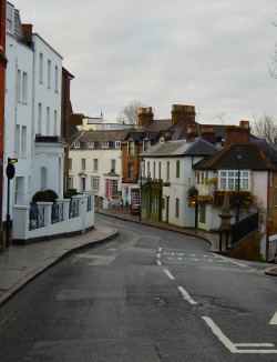 fuckitandmovetobritain:  London Suburbia [2] - Harrow, Hampstead,