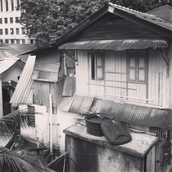 wheredoyoutravel:  Old houses in Kuala Lumpur, Malaysia by eves_seven