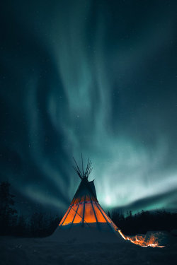 j-k-i-ng:  “Wapusk Teepee 2“ by | André Brandt 