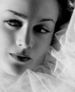 Carole Lombard painted-face.com  