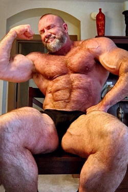 gymbear:Bo Dixon aka Thom Austin