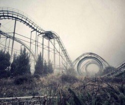 photorator:  Abandoned roller coaster